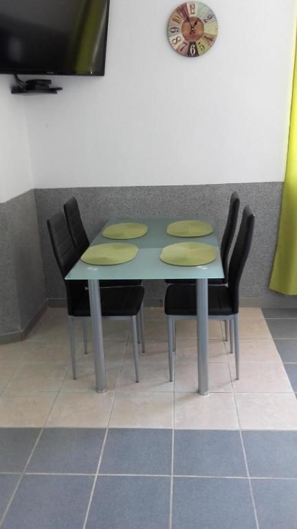 Апартаменты Apartments Petrovic Кримовица