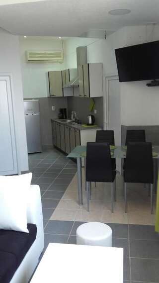 Апартаменты Apartments Petrovic Кримовица Апартаменты с 2 спальнями-16